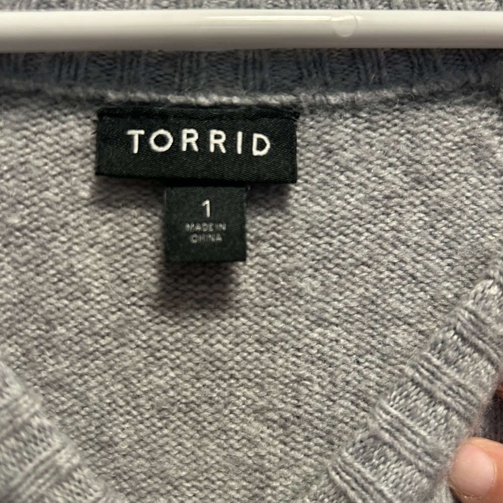 Torrid Gray Sweater with Skull and Red Rose Design - Picture 5 of 10